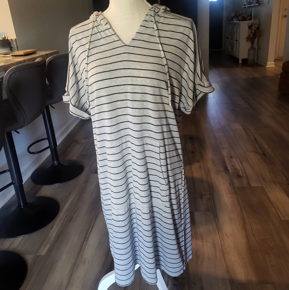 Nanette hooded dress